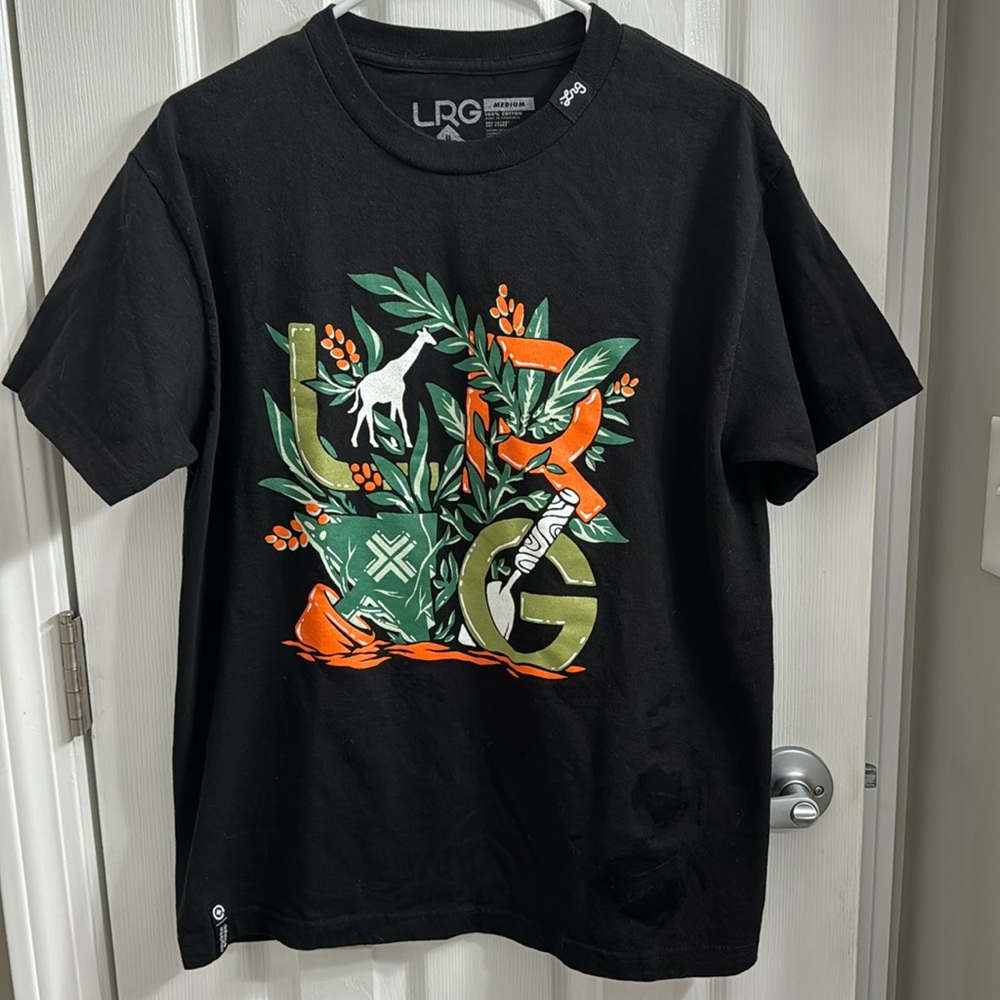 BN without tags, LRG T-shirt. Size medium.